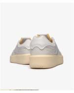  Scarpe Sneakers Unisex New Balance CT 302 Bianco Beige lifestyle